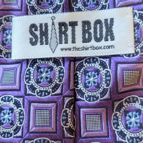 JZ Boulder All Silk Hand Made in USA Medallion Tie - Picture 5 of 5